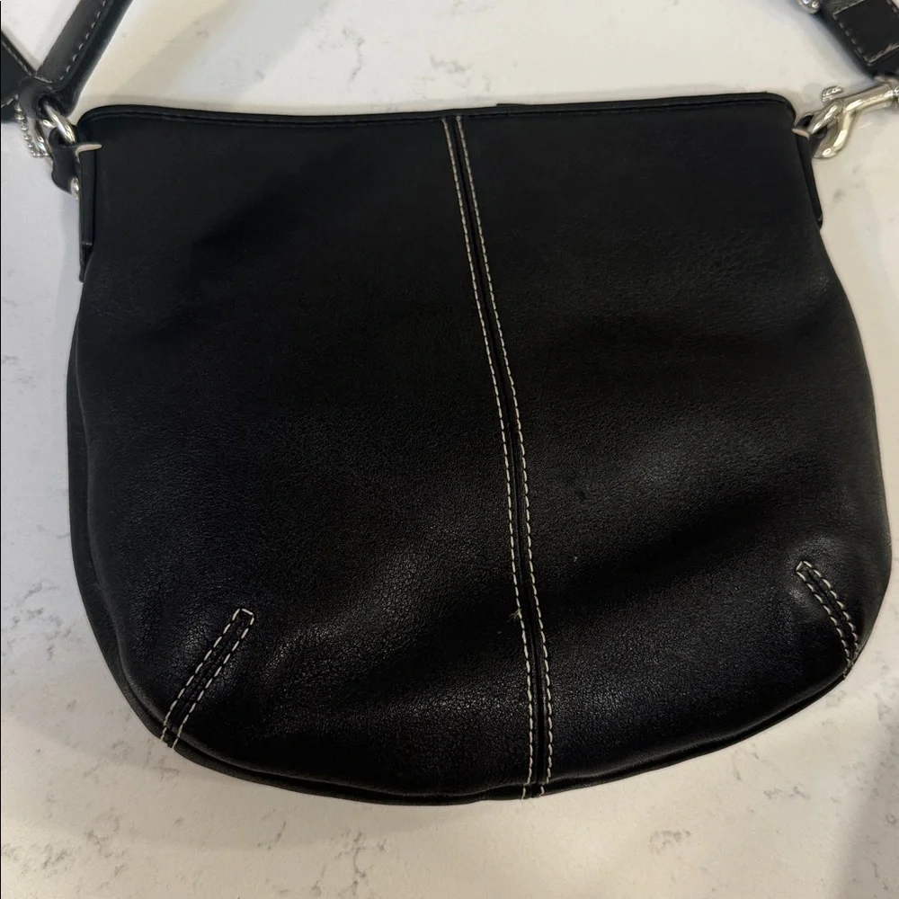 Coach Vintage Black Leather SOHO Swing Pack Purse Crossbody Bag